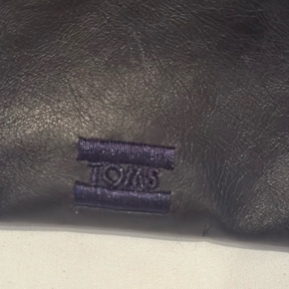 🔥Buttery Leather BOHO Patchwork Crossbody, Adj Strap, 2 Pockets, Zip Close Toms - Picture 3 of 16